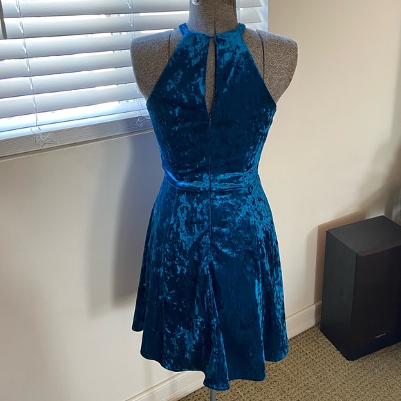 Teal formal party dress - Picture 2 of 7